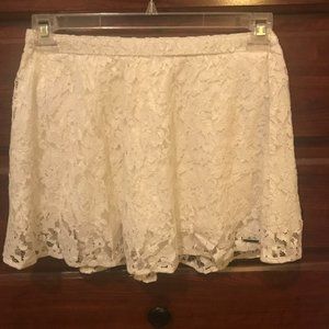 Abercrombie & Fitch Cream Lace Mini Skirt